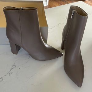 Brand new Marc fisher ulani boots